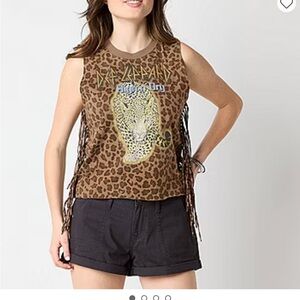 Leopard Graphic Fringe Muscle Tee